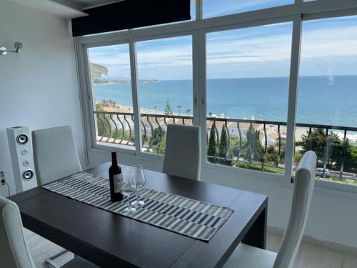 Modern Apartment with sea view close to Marbella