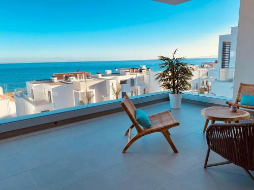 Modern & luxury 2 beds walking distance beach-golf in Alcaidesa