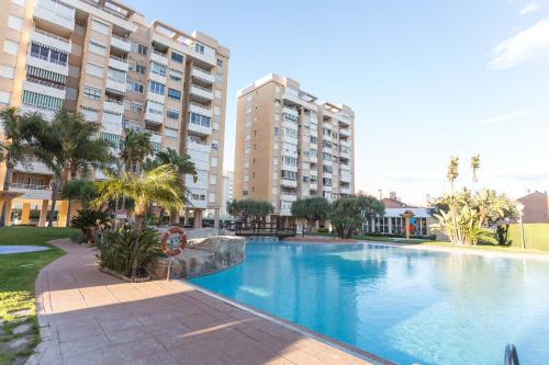 Nations Apartment with pool