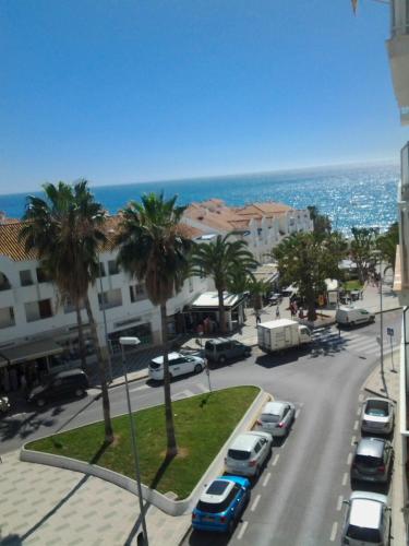 Nerja Gaviota holidays piscina y playa