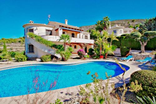 Nessa - well furnished villa with panoramic views in Benitachell