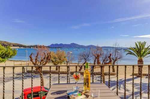 Beachfront Apartment Vora Mar