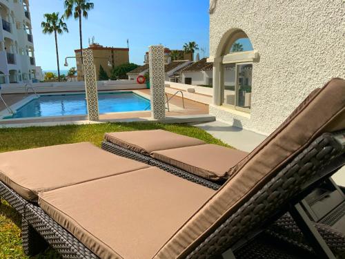 Casa Claudina-sea view, direct access to pool, walk to beach and restaurants