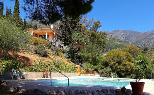 New! Villa - Stunning Location