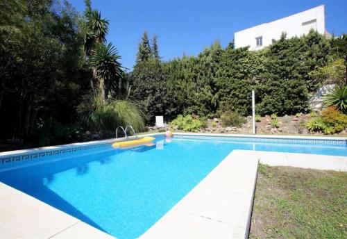 Nice 5bdr Villa Close To Puerto Banús, Douvle_Com