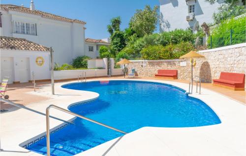 Nice apartment in Benalmadena Costa with Outdoor swimming pool and 2 Bedrooms