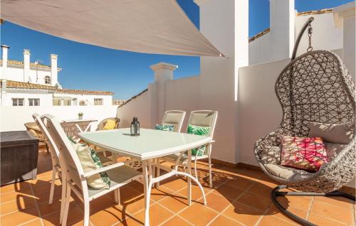 Nice apartment in La Duquesa with WiFi and 2 Bedrooms