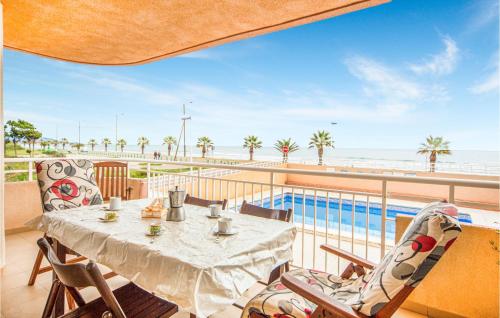 Nice apartment in Oropesa del Mar w/ Outdoor swimming pool, Outdoor swimming pool and 3 Bedrooms