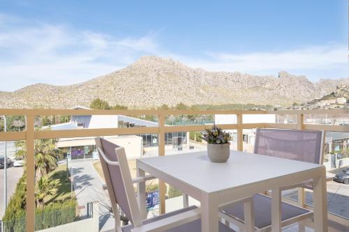 Nice apartment near the beach with private parking