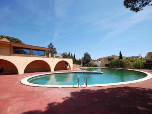 Lets holidays Les Velas apartment with pool