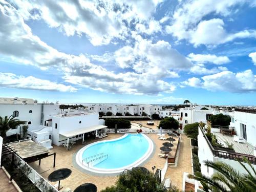 Nice apartment, Wifi, pool view near Los Charcos Beach