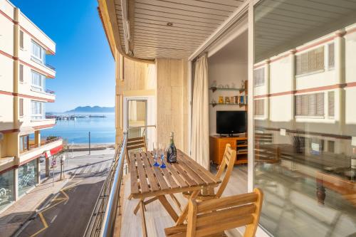 Nice beach front apartment in Port de Pollensa (Ana Rosa)