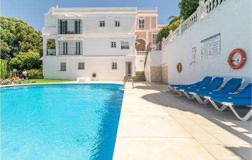 Nice home in Marbella with Outdoor swimming pool, WiFi and 2 Bedrooms