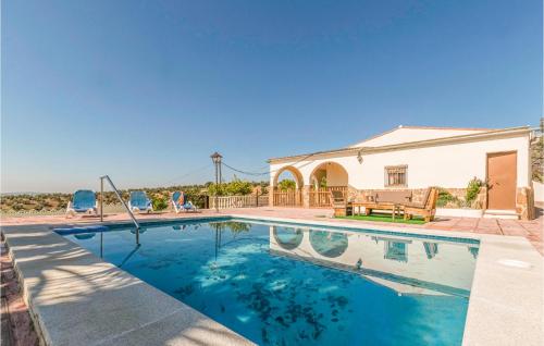 Nice home in Montoro with Outdoor swimming pool, WiFi and 3 Bedrooms