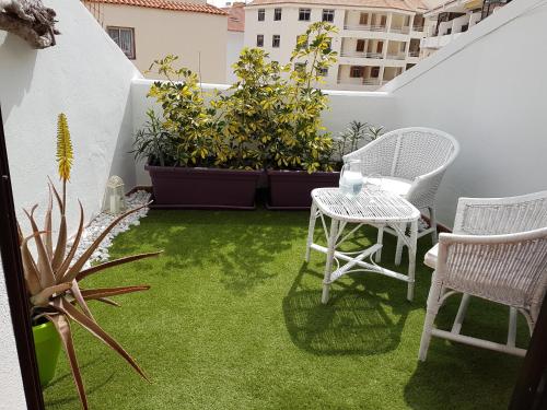 Los Cristianos, Nirvana Apartamento