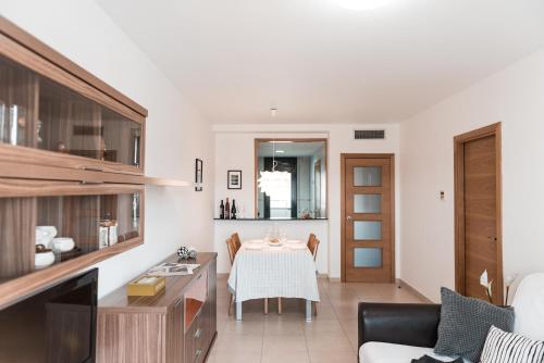 Hauzify I Apartament Oliveres