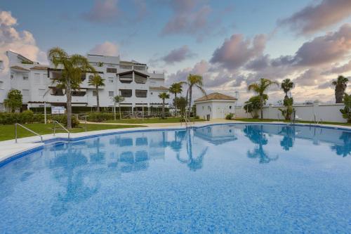 Palmeras-Candor Free Parking By Cadiz4rentals