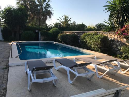 Villa 28 Marbella 8-10 people with heated swimming pool close beach 4 bedrooms 4 bathrooms