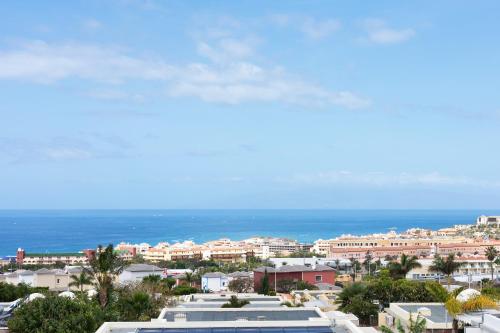 Beautiful Ocean-View Town House