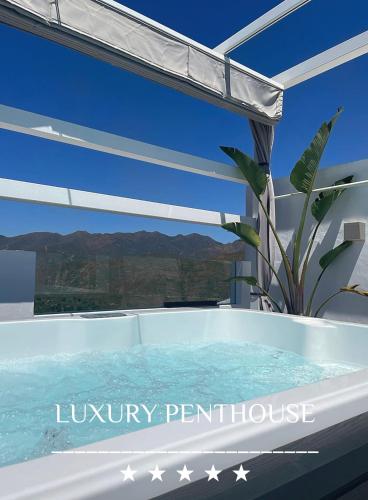 Penthouse mit privatem Jacuzzi in Marbella - Elviria