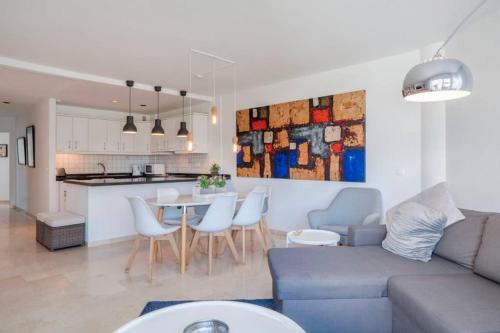 028 - Bright and Trendy Penthouse Overlooking Mijas Golf