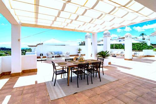 Penthouse with 250 sqm roof terrace near the beach