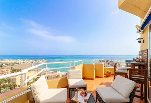 Penthouse with panoramic views - Puerto Marina