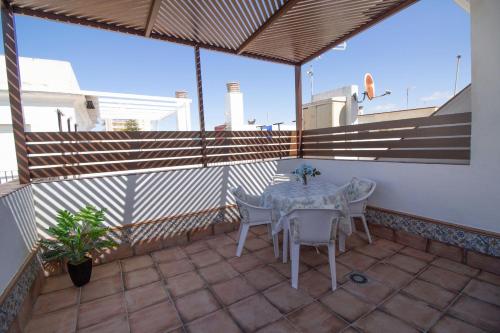 Penthouse with terrace just metres from the beach