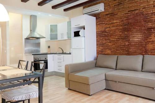Perfectly Located 2-bedroom Place Near Ramblas