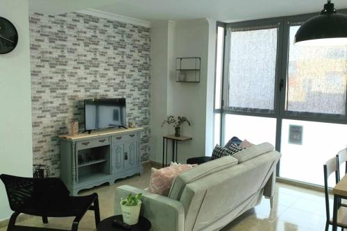 Playa a 250 metros. Apartamento recién reformado.