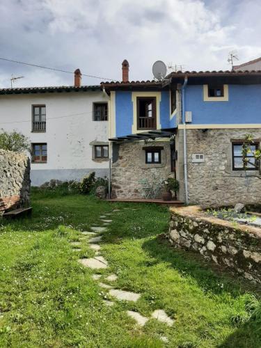 El Cantón de Poo, agradable casa adosada a 800m de la playa