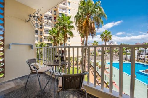 Pool view and next to the beach! Very central