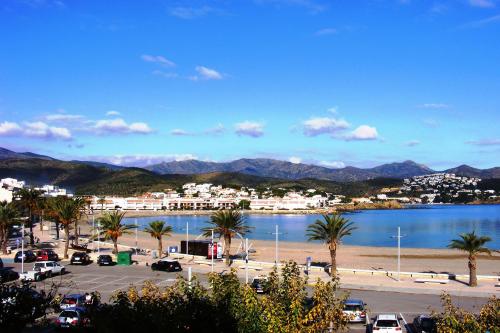 Port Castellar 6