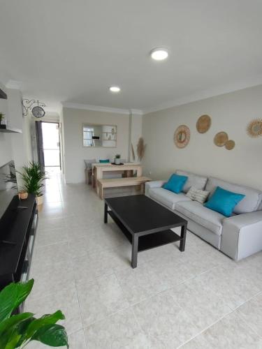 Precioso apartamento a estrenar, a 100mts de la Playa