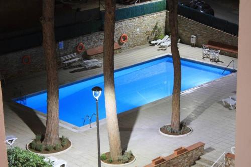 Precioso apartamento con piscina.
