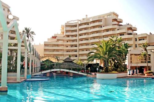 Precioso apartamento frente al mar Benalbeach