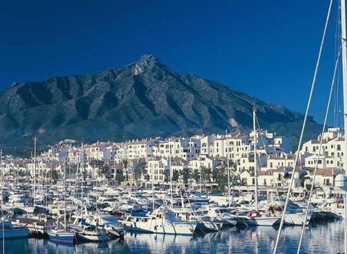 Puerto Banus 2 Bedrooms Apartment P2