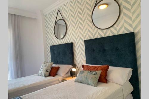 Puerto Banus (Marbella)6 Pax 3 Bd 2 Bth.