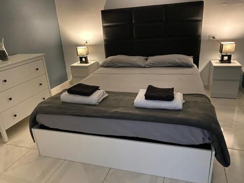Luxury Rooms In Apartment A Los Cristianos Playa Aire Conditioner Habitaciones Privada Stanza