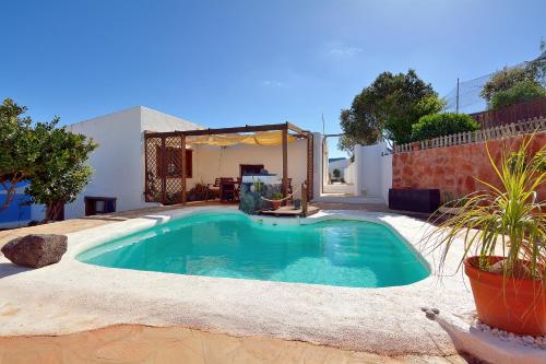 Bajo El Volcán Rural Villa Canaria