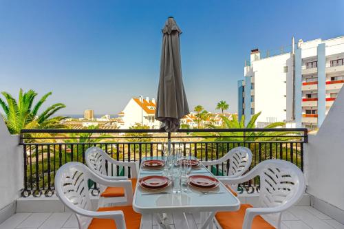 Sea view Los Cristianos Pool Modern Apartment PoolBar