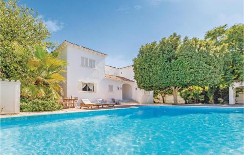 Seven-Bedroom Holiday Home in Mijas Costa