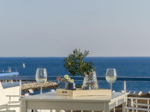 Sitges Spaces Sea View Paradise- 2 Bedrooms, 2 Bathrooms, Terrace, Amazing Sea Views