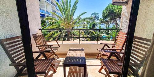 Skol 233. Wonderful Two Bedroom Apartment In Marbella Center.