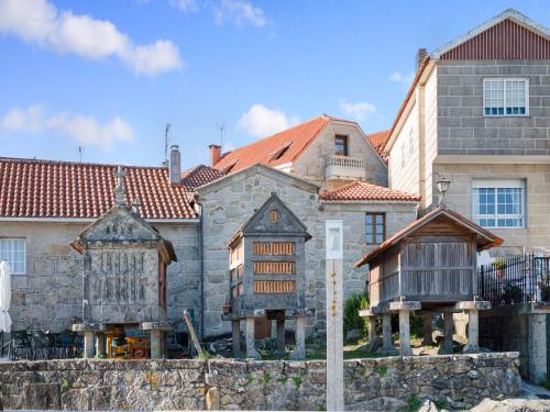 Snug Holiday Home in Combarro near Praia da Pinela Seabeach