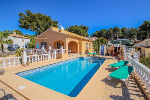 Sofia - holiday home with private swimming pool in Moraira