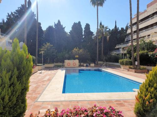 Spacious 3 Bedroom 2nd Line Beach Apartment Marbella Center