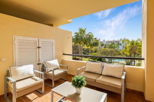 Spacious 3 Bedrooms Apartment At Las Brisas