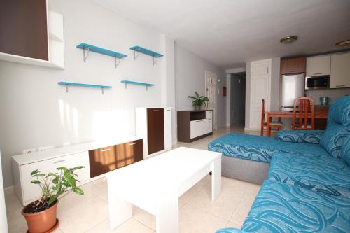 Spacious apartment for vacation in South Tenerife Check in 24 hours