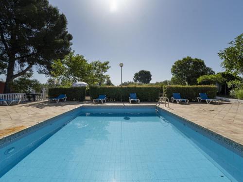 Spacious Cottage in Moratalla with Swimming Pool